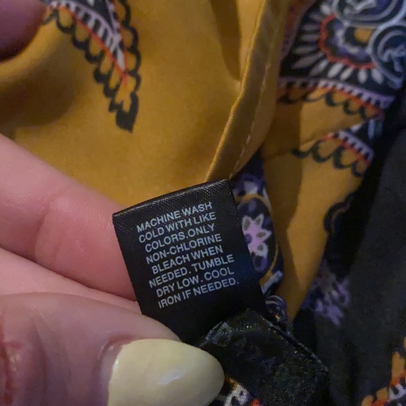 Express Faux Silk Satin Bandana Cami Tank Size S - Picture 13 of 13